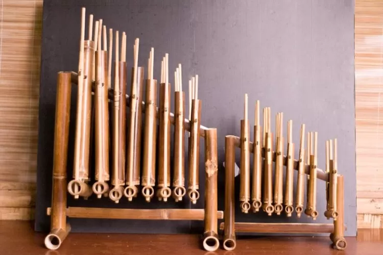 Angklung Alat Musik